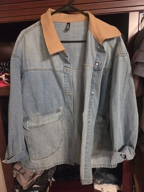 Classic Denim Oversized Barn Jacket with Tan Collar